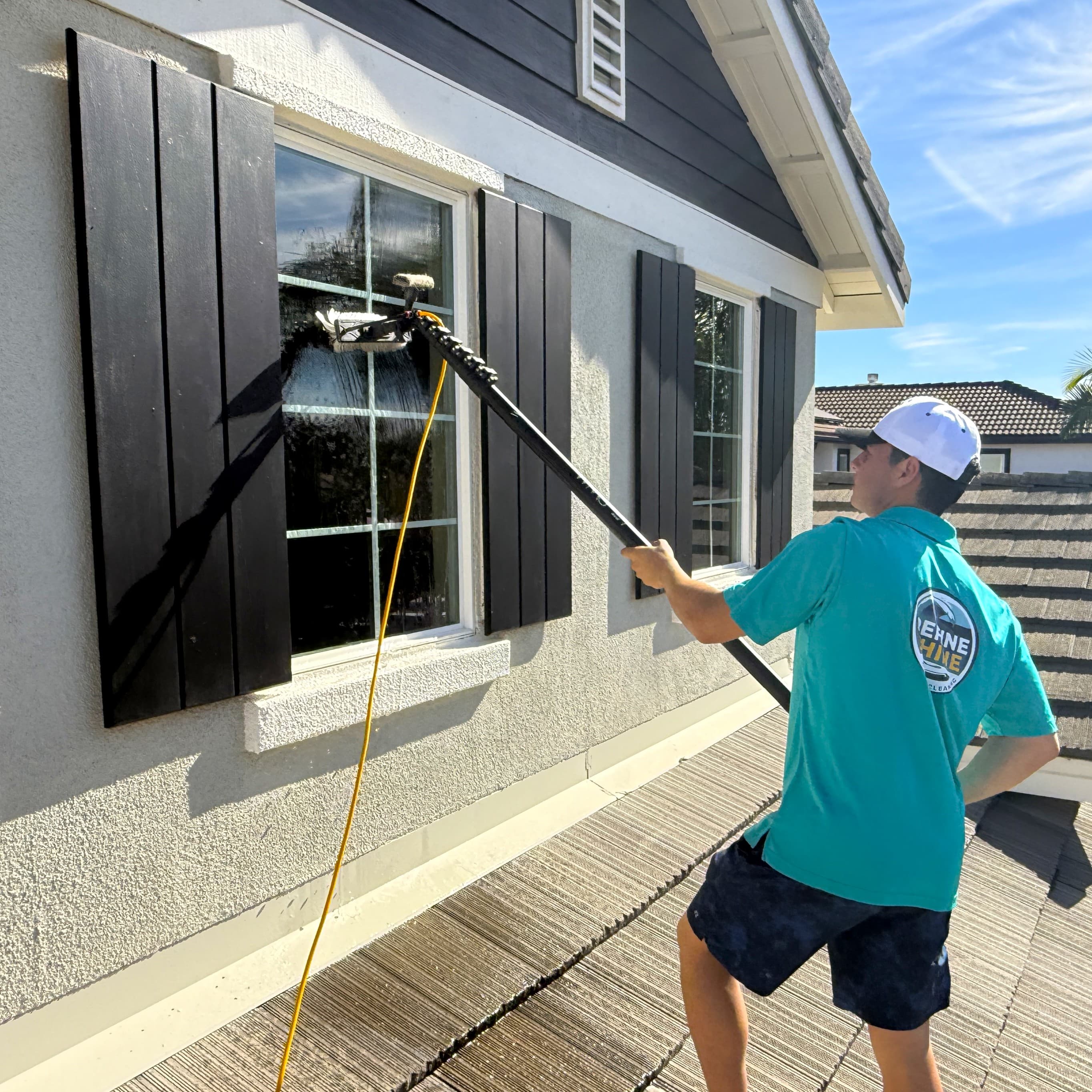 Exterior window cleaning service 2
